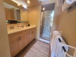 3rd Bedroom / Ensute Bathroom - Upper Level - Stand up shower and johnny closet